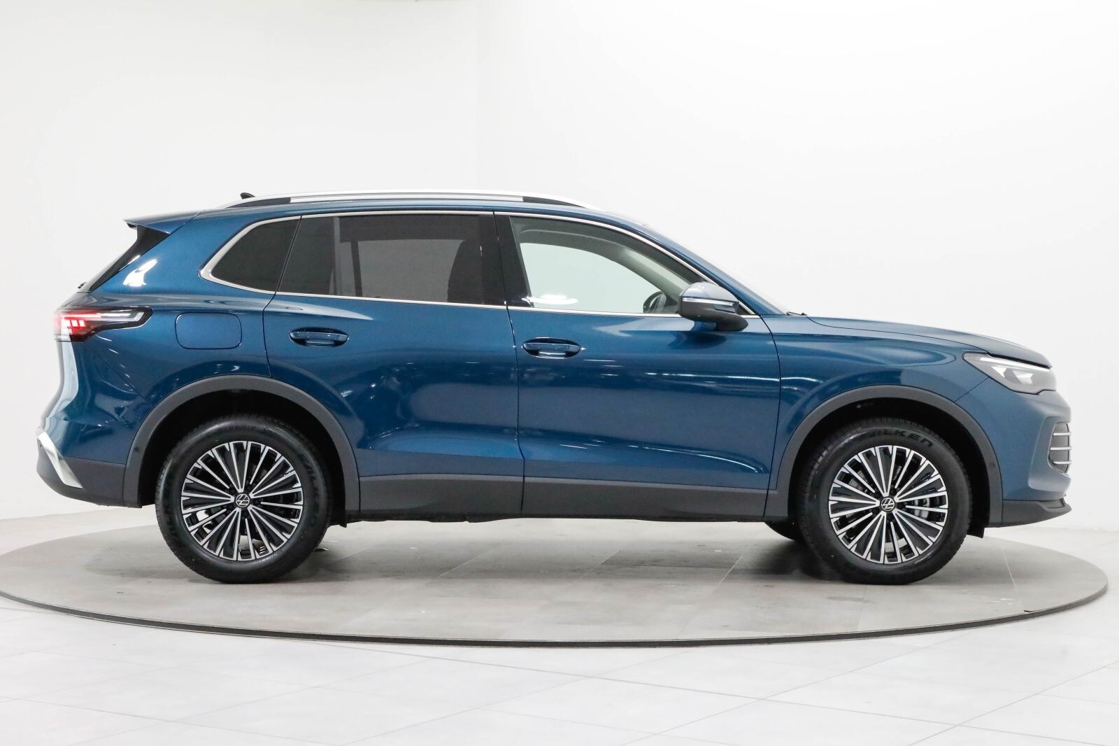 Volkswagen Tiguan – Bild 11