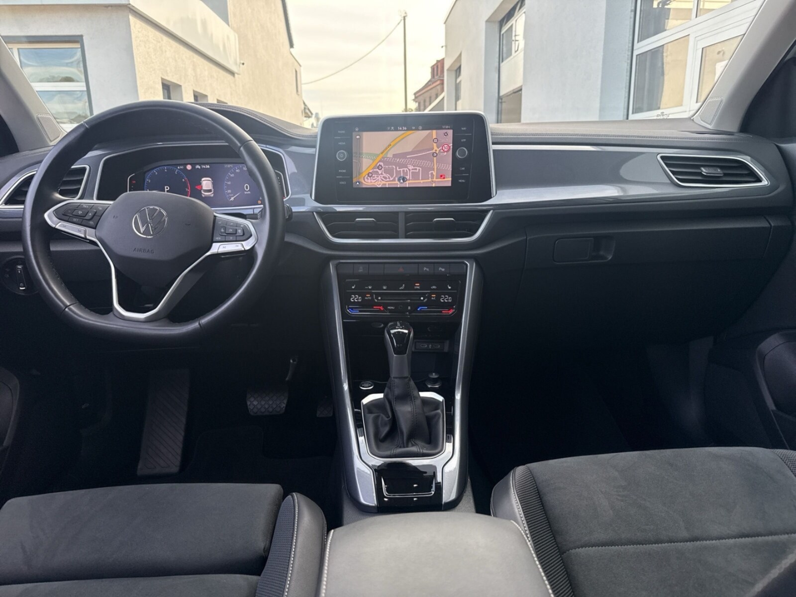 Volkswagen T-Roc – Bild 8