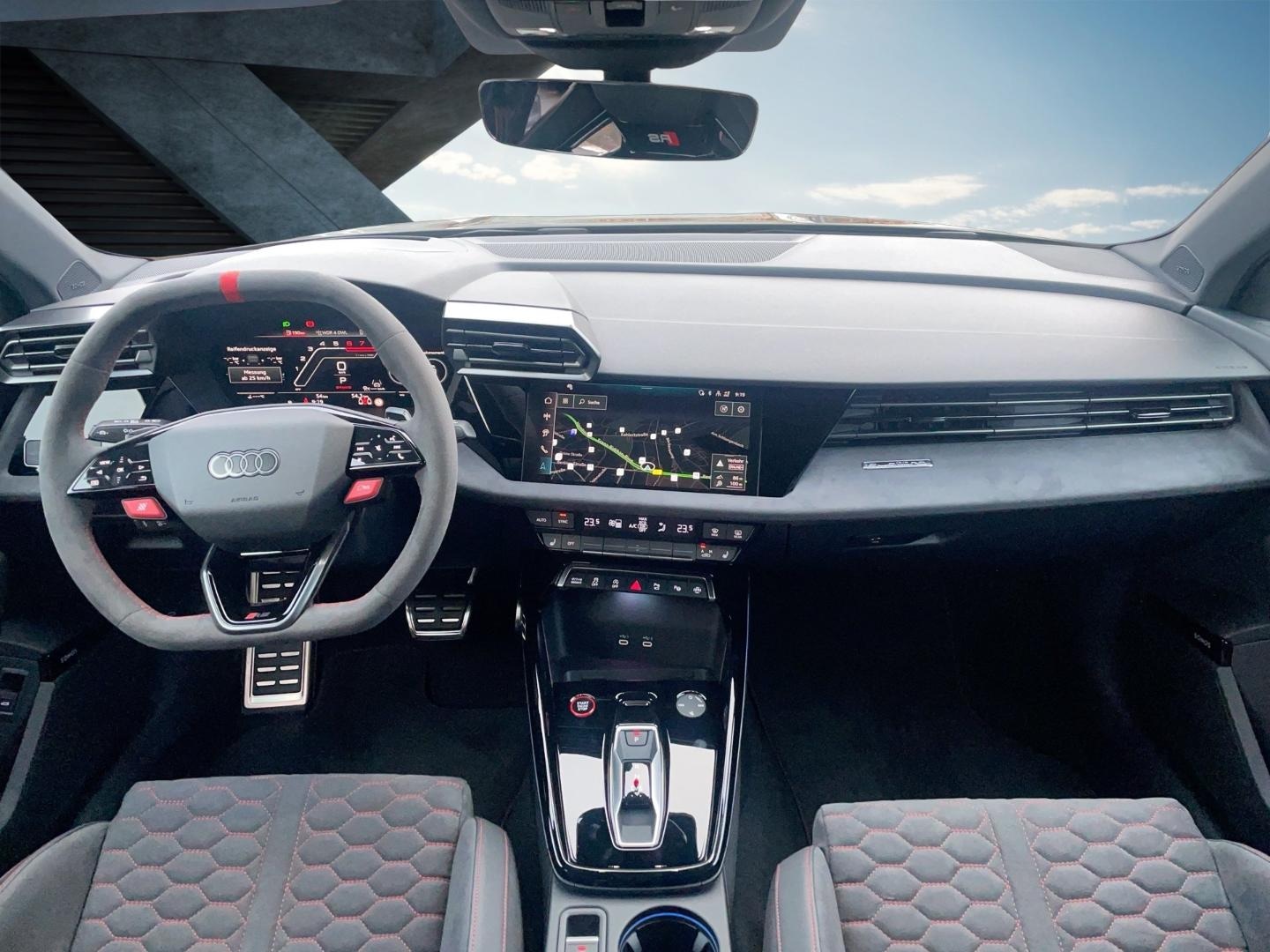 Bild über Audi RS 3 Sportback TFSI quattro 294 kW S tronic - für weitere Informationen kontaktieren Sie den Audi Partner