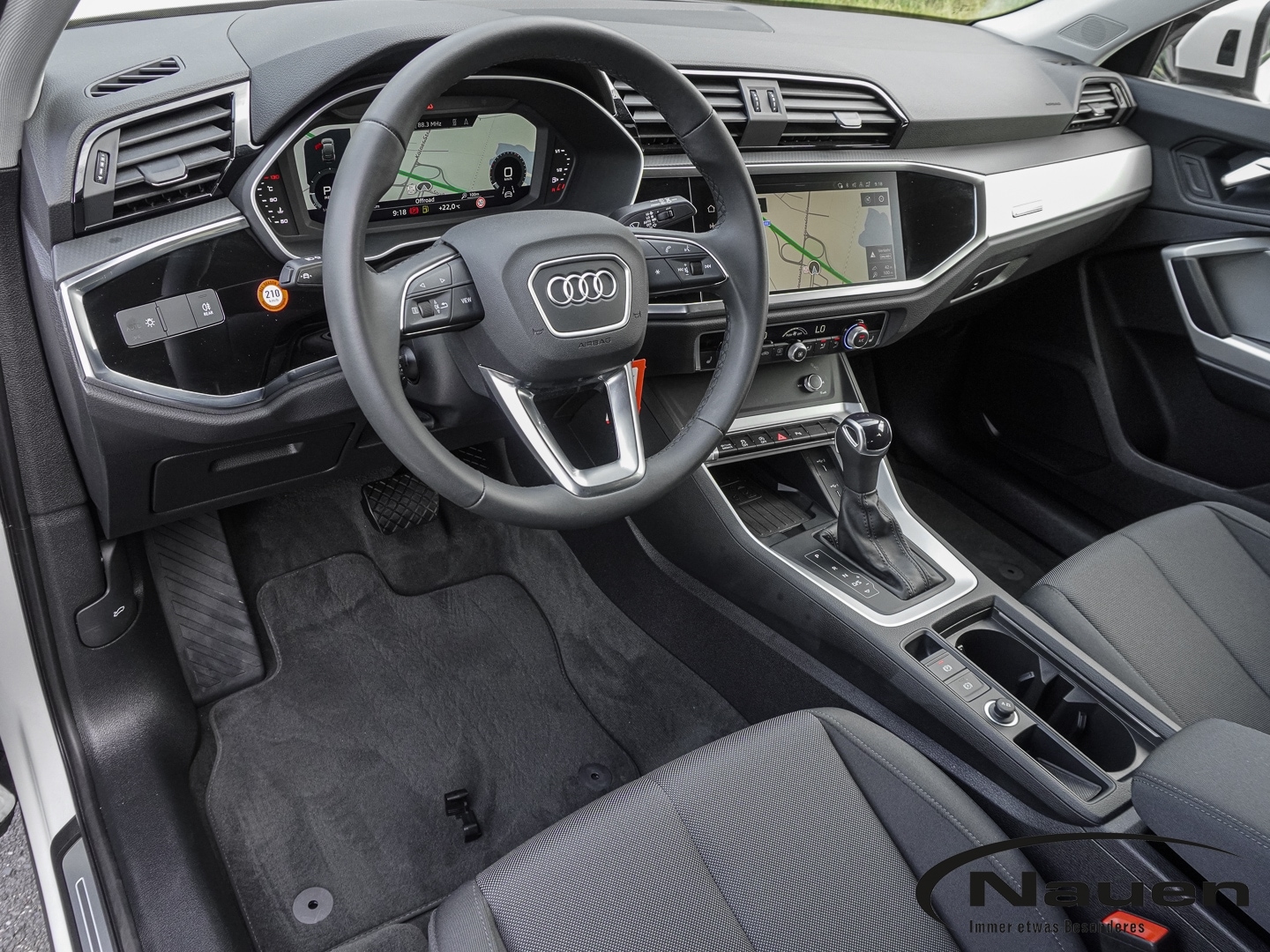 Bild über Audi Q3 Sportback TFSI 110 kW S tronic - für weitere Informationen kontaktieren Sie den Audi Partner