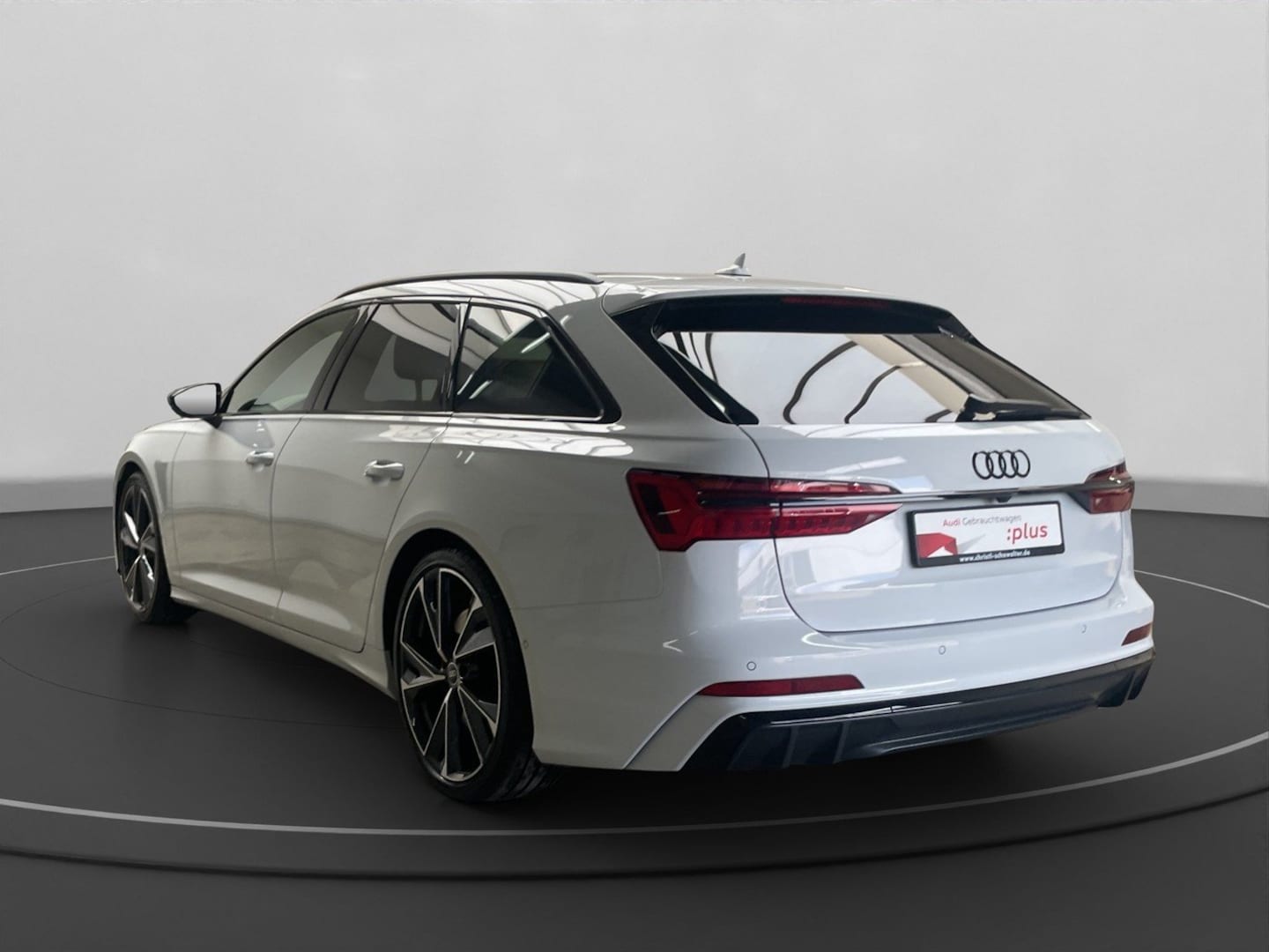 Bild über Audi S6 Avant TDI quattro tiptronic - für weitere Informationen kontaktieren Sie den Audi Partner