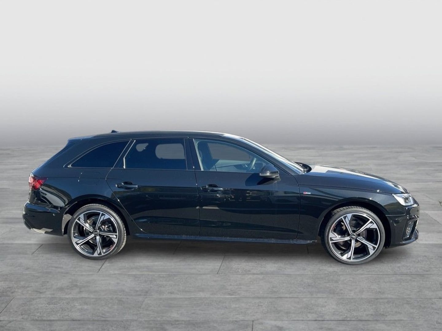 Bild über Audi A4 Avant g-tron S line 40 S tronic - für weitere Informationen kontaktieren Sie den Audi Partner