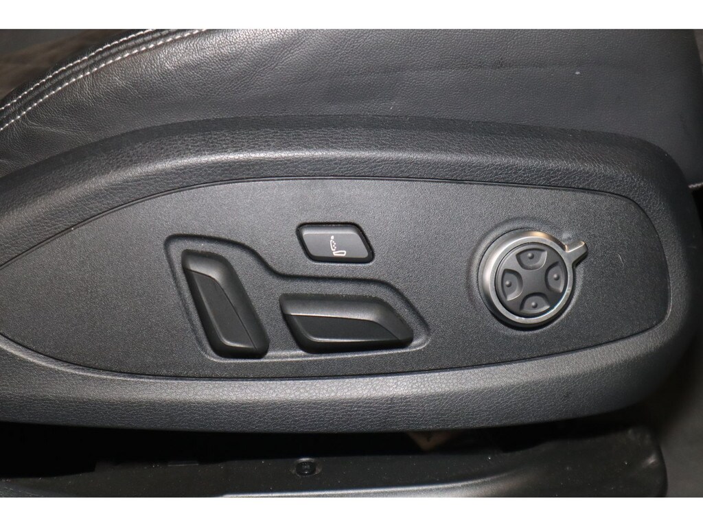 Image about Audi RS 4 Avant TFSI quattro tiptronic