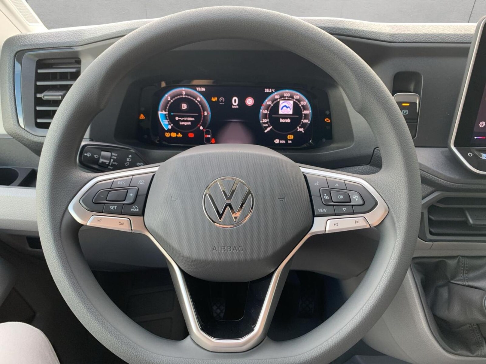 Volkswagen Crafter Kasten mittlerer Radstand – Bild 11