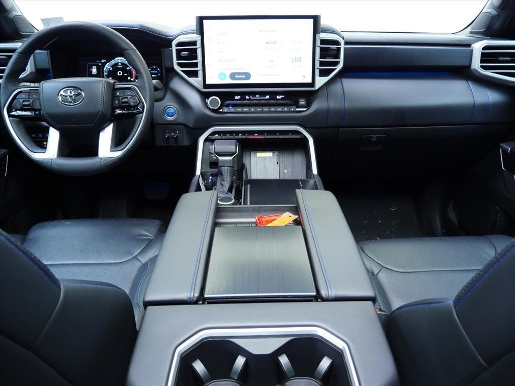 2024 Toyota Sequoia Platinum - Photo 31