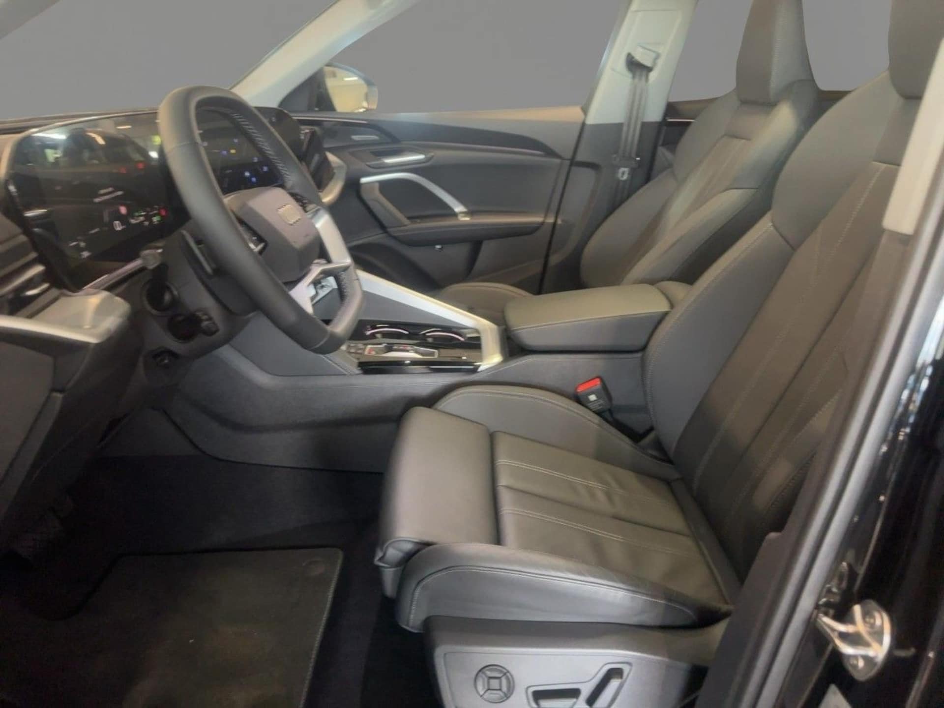 Audi Q5 Sportback edition one