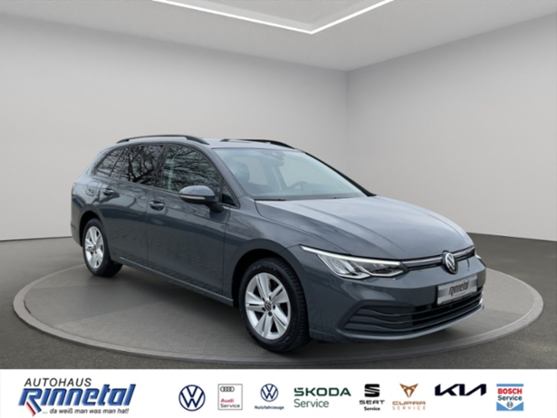 Volkswagen Golf Variant Life