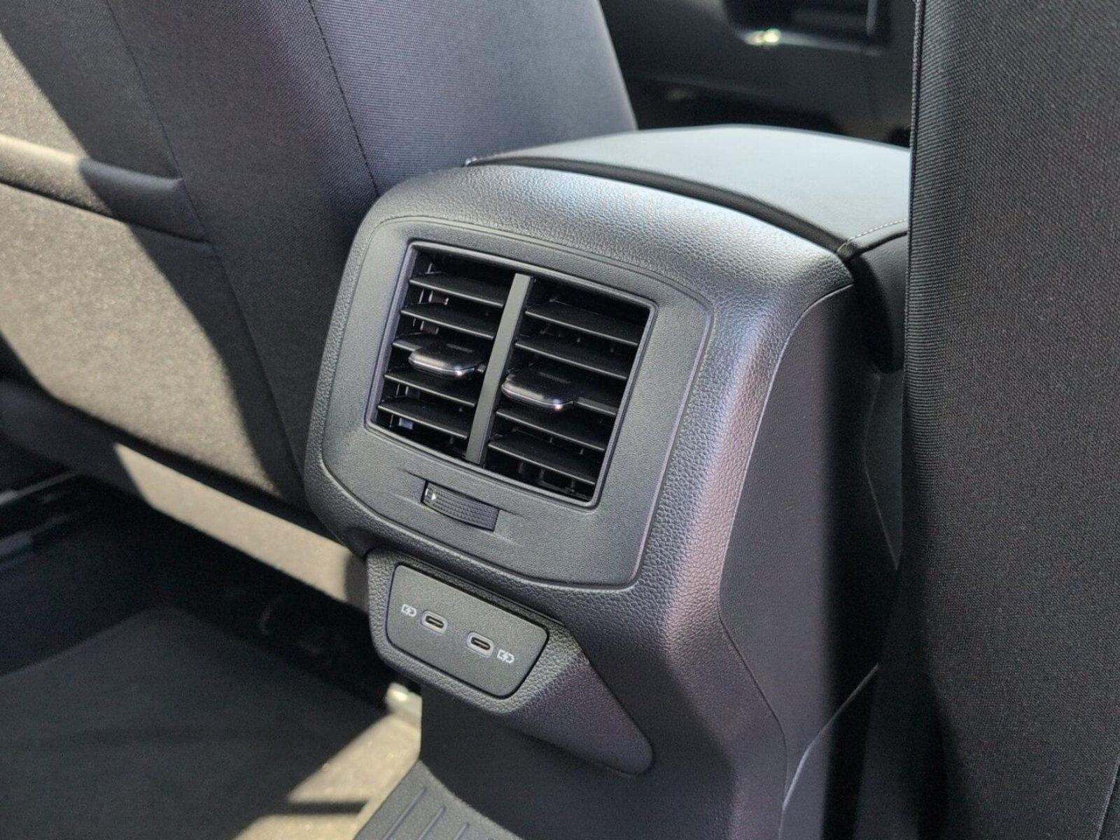 Volkswagen T-Roc – Bild 17