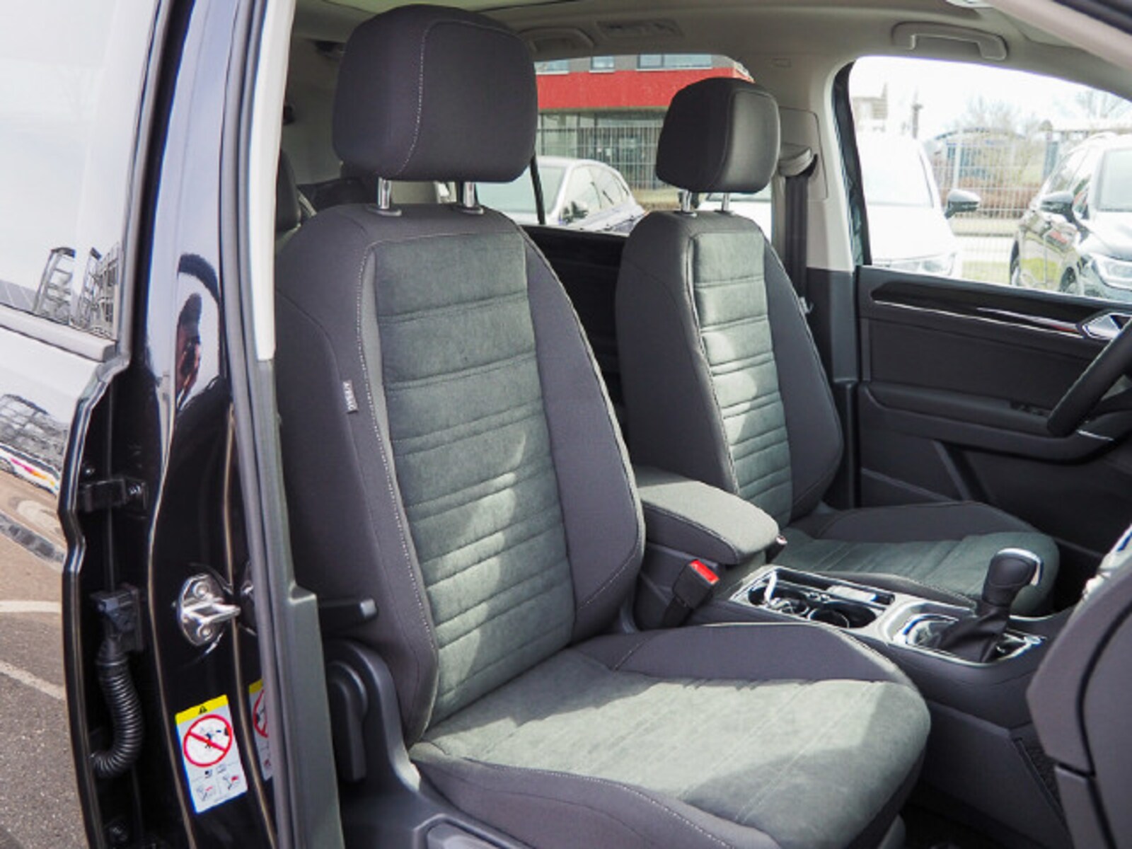 Volkswagen Touran – Bild 8