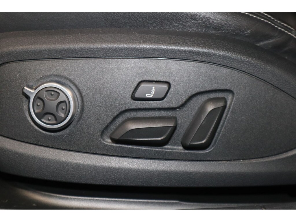 Image about Audi RS 4 Avant TFSI quattro tiptronic