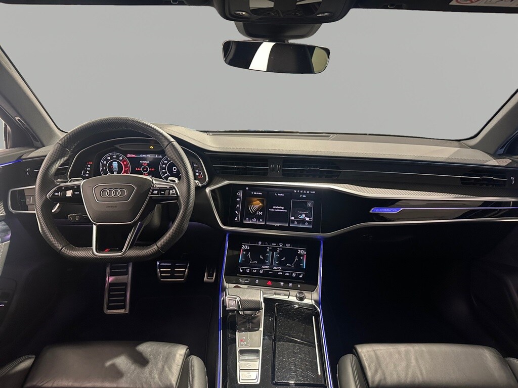 Bild som visar&nbsp;Audi RS 6 Avant&nbsp;RS 6 Avant 600 hk tiptronic - för mer information kontakta din Audi Partner