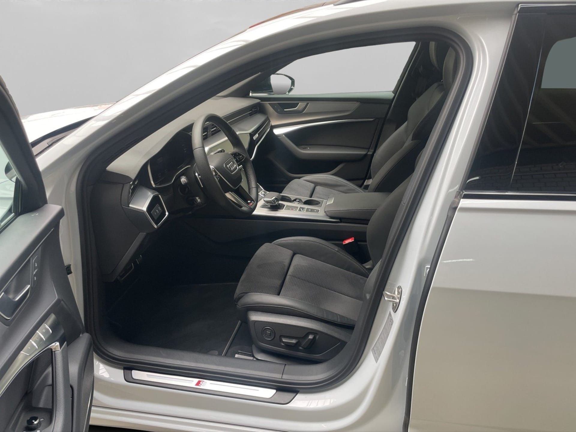 Audi S6 Avant