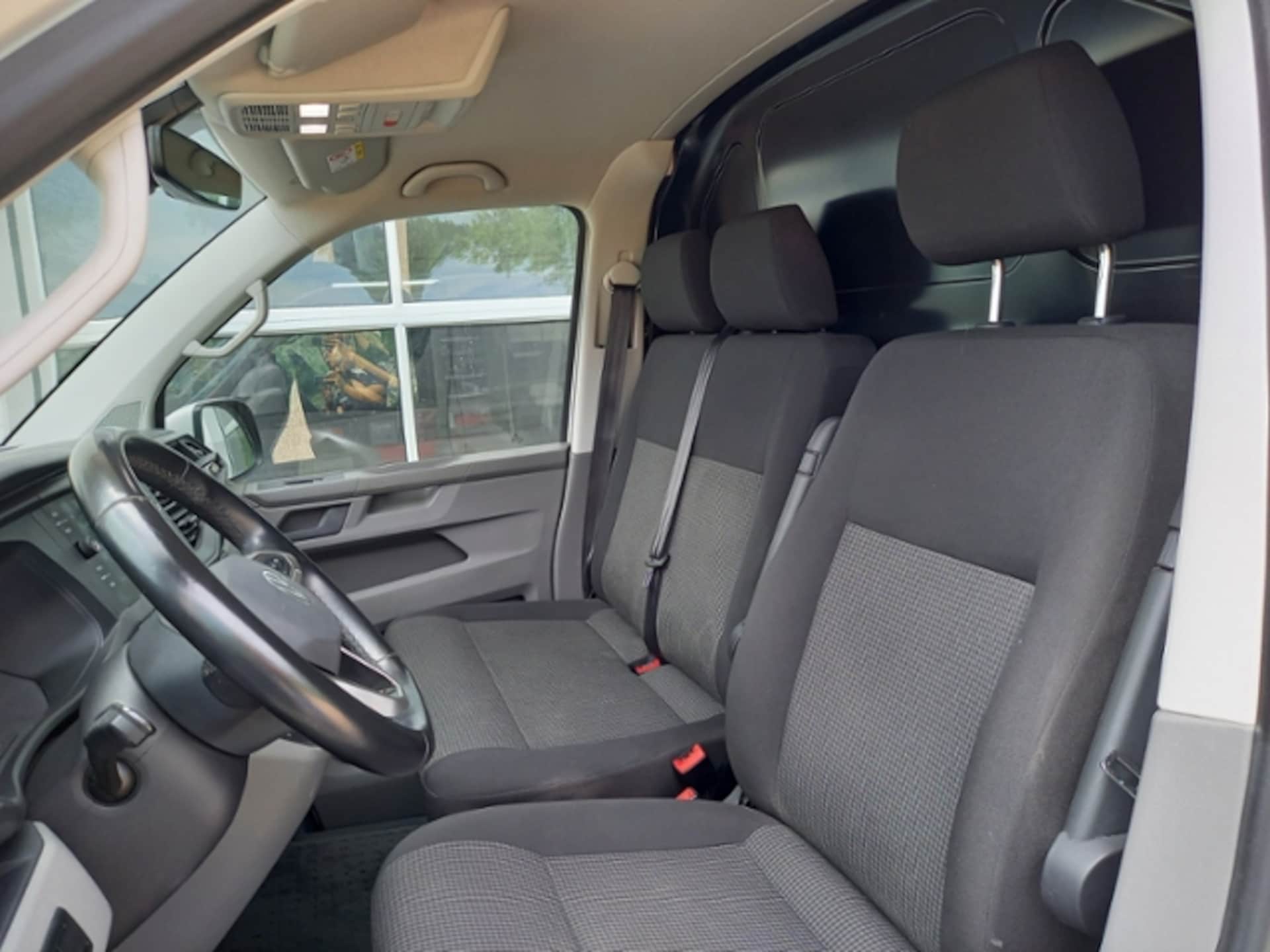 Volkswagen T6.1 Transporter Kasten kurzer Radstand