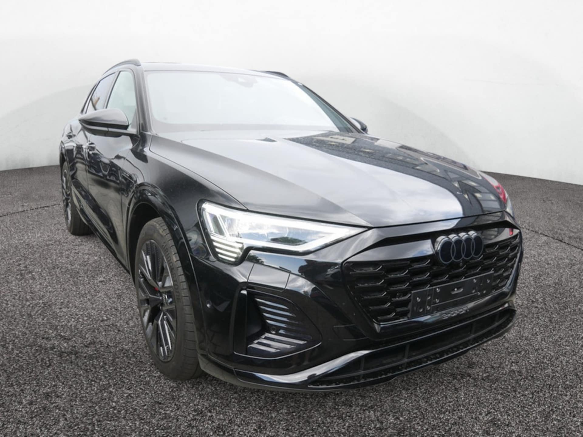 Audi Q8 e-tron S line