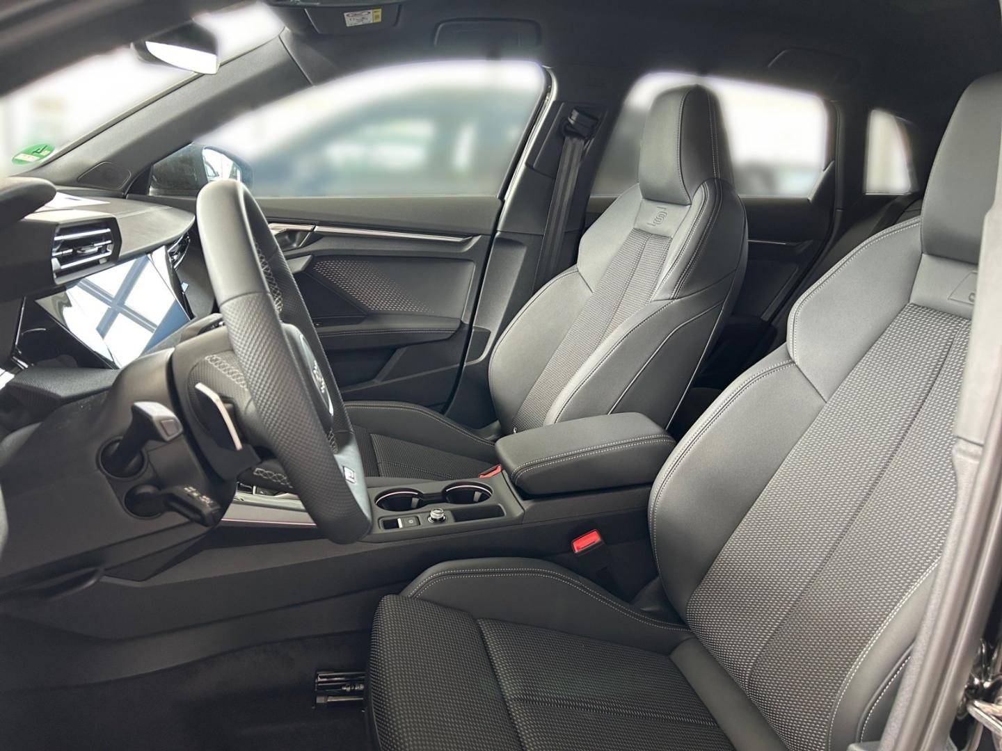 Bild über Audi A3 Sportback TFSI 110 kW S tronic - für weitere Informationen kontaktieren Sie den Audi Partner