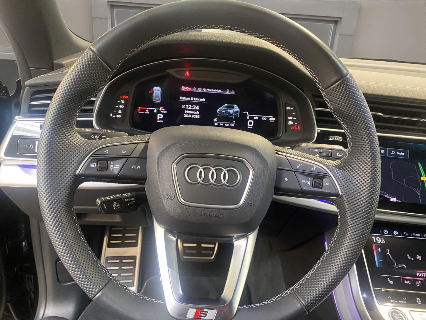 Bild über Audi Q8 SUV 50 TDI quattro tiptronic - für weitere Informationen kontaktieren Sie den Audi Partner