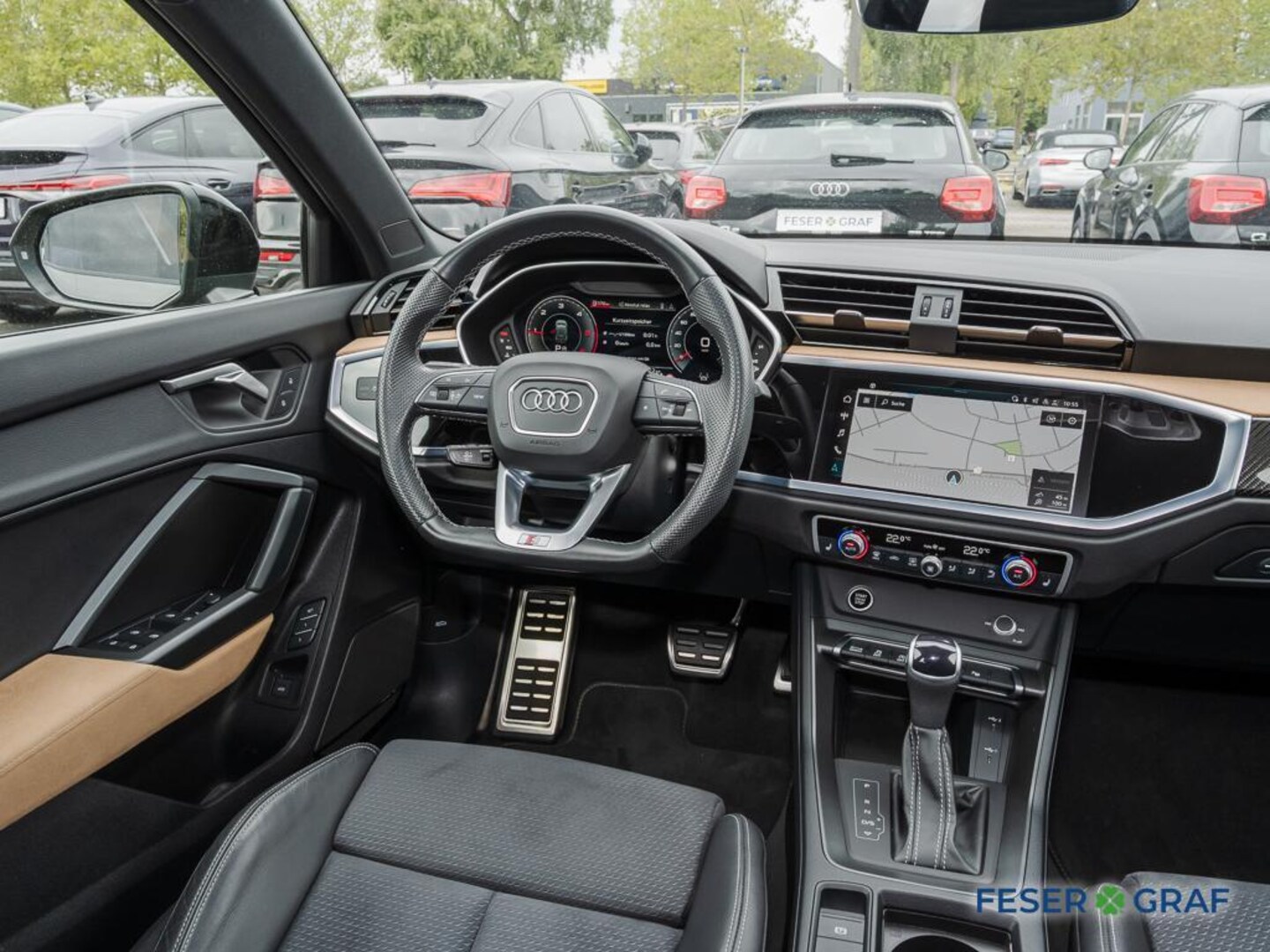 Bild über Audi Q3 S line 40 TDI quattro S tronic - für weitere Informationen kontaktieren Sie den Audi Partner