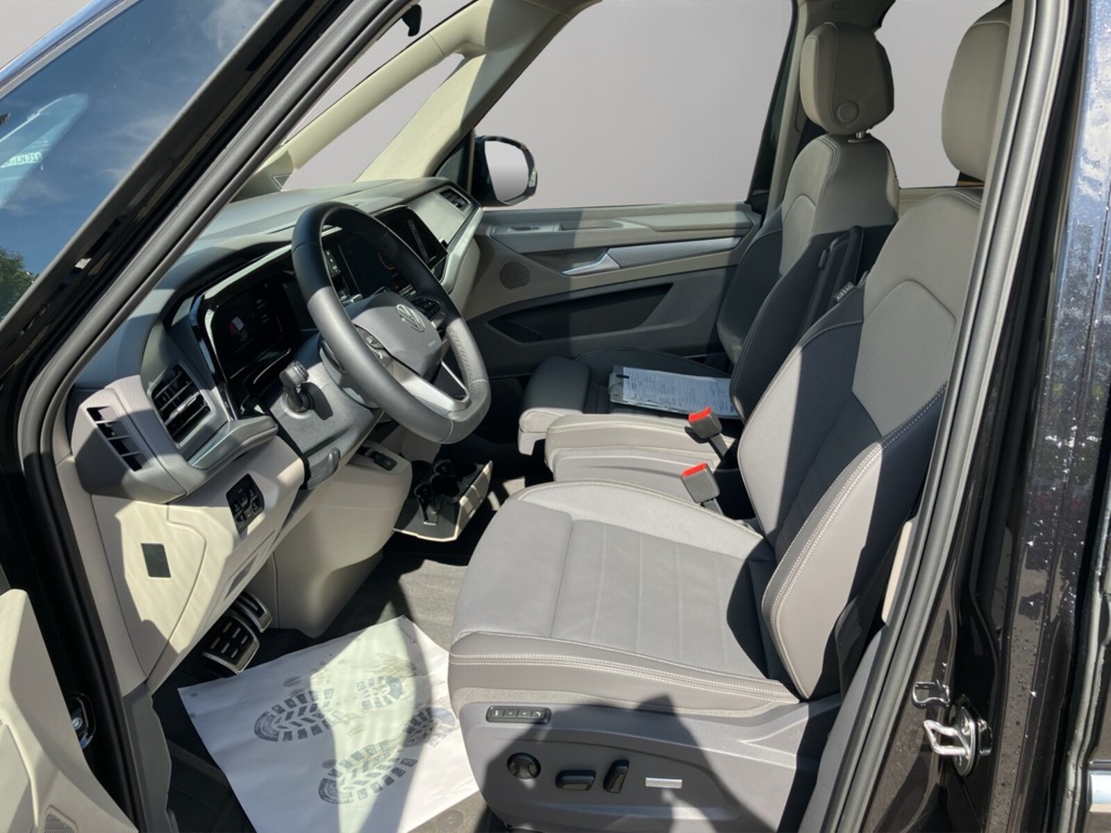 Volkswagen Multivan Langversion – Bild 11