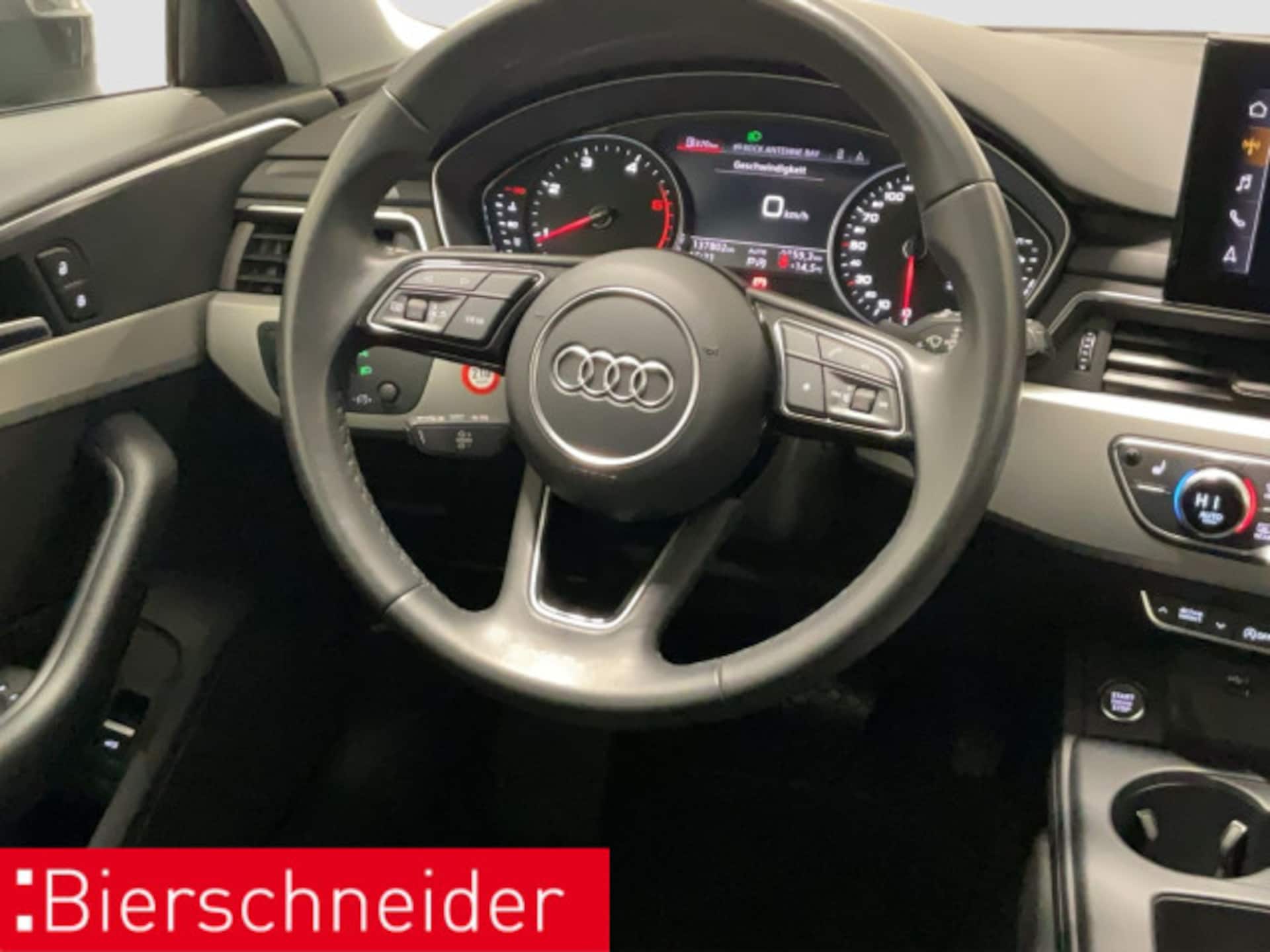Audi A4 Avant S line