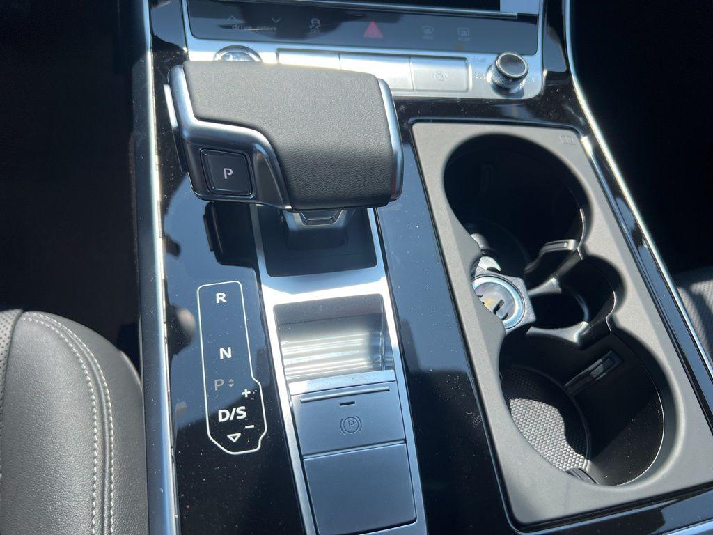 2025 Audi Q7 Premium Plus - Photo 29