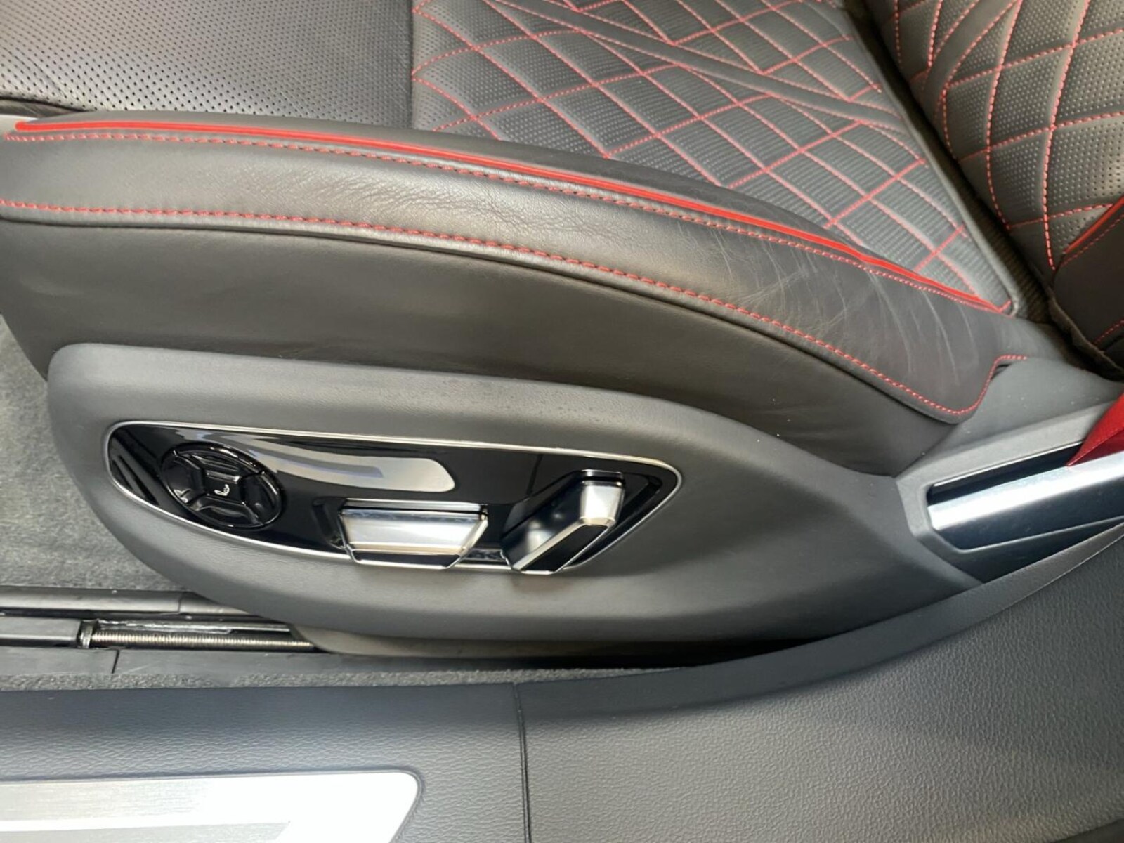 Audi S8 – Bild 10