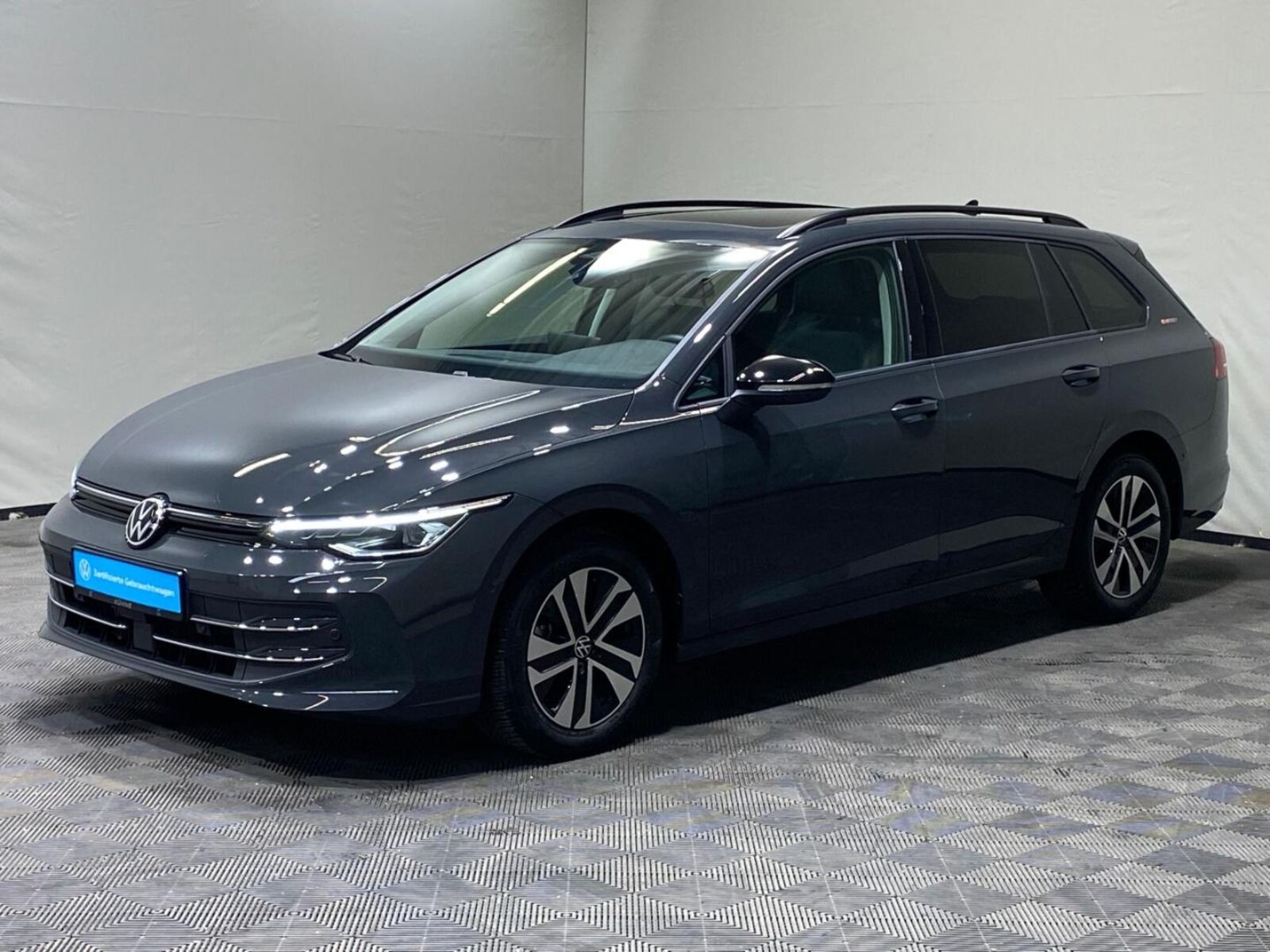 Volkswagen Golf Variant – Bild 2