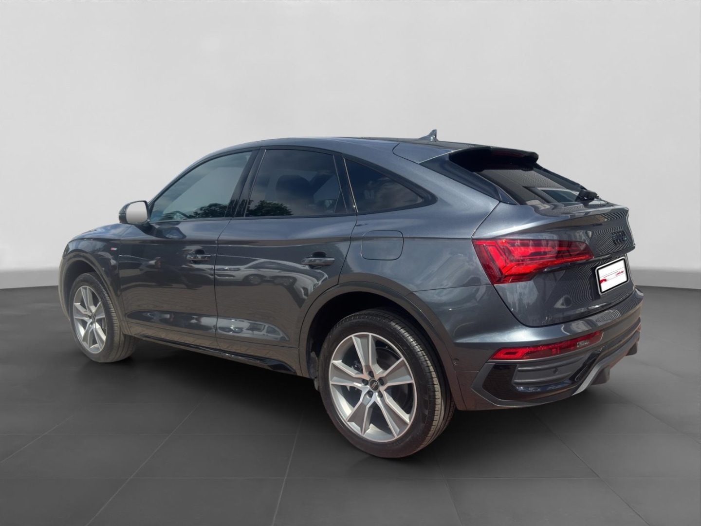 Bild über Audi Q5 Sportback TFSI e S line business 50 TFSI e quattro S tronic - für weitere Informationen kontaktieren Sie den Audi Partner