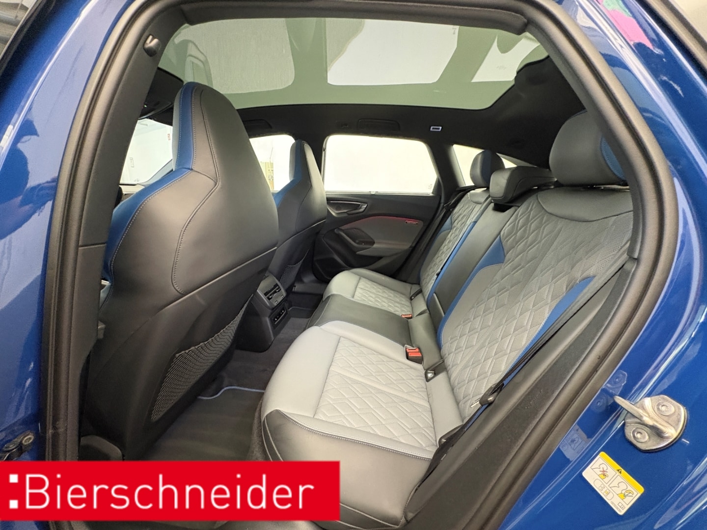 Bild über Audi S5 Avant TFSI 270 kW S tronic - für weitere Informationen kontaktieren Sie den Audi Partner
