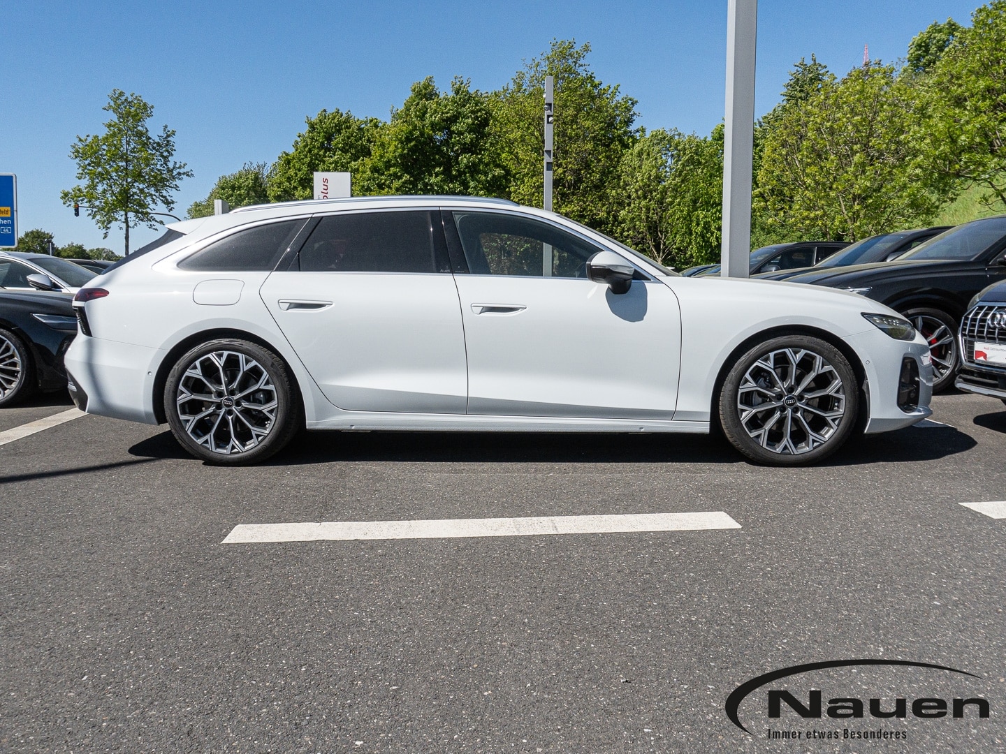 Bild über Audi A6 Avant TDI 150 kW S tronic - für weitere Informationen kontaktieren Sie den Audi Partner