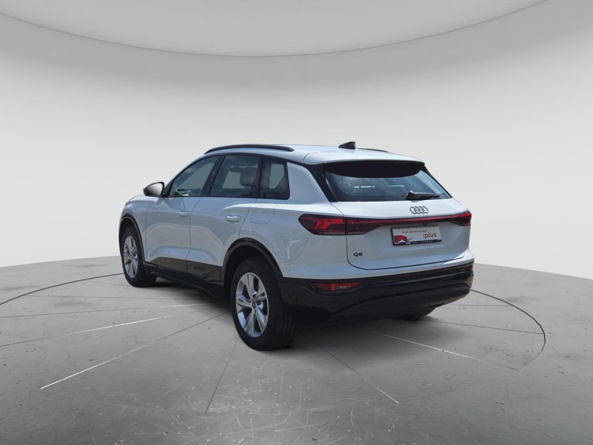 Audi Q6 SUV e-tron