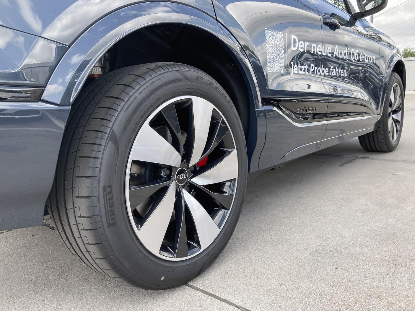 Image about Audi Q6 SUV e-tron e-tron quattro