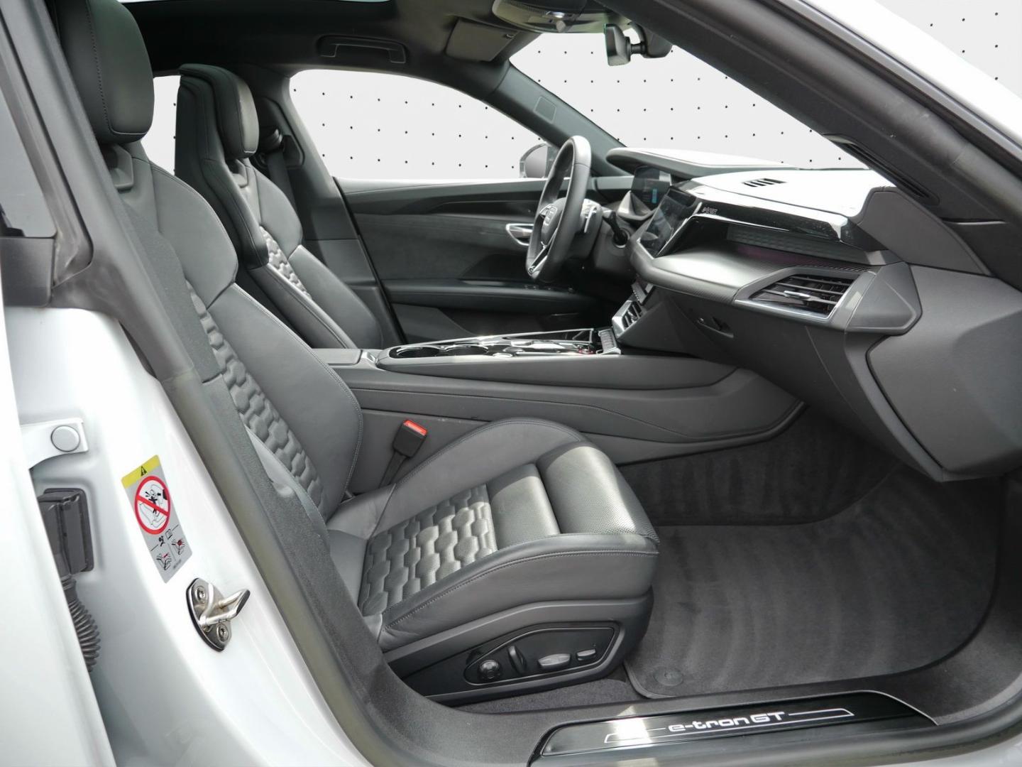 Image about Audi e-tron GT e-tron quattro