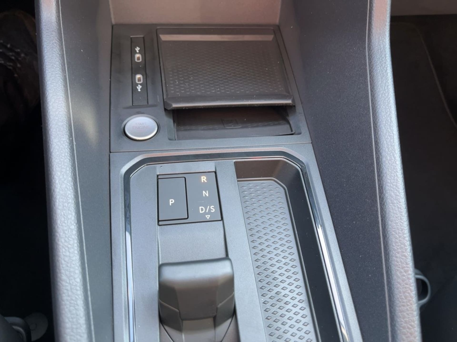 Volkswagen Caddy Maxi Basis-Modell