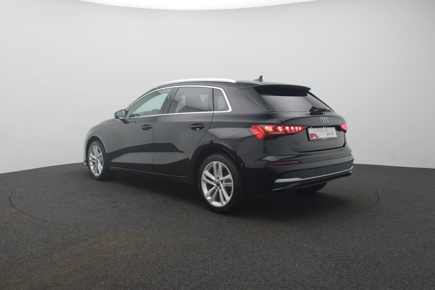 Bild über Audi A3 Sportback advanced 30 TFSI S tronic - für weitere Informationen kontaktieren Sie den Audi Partner