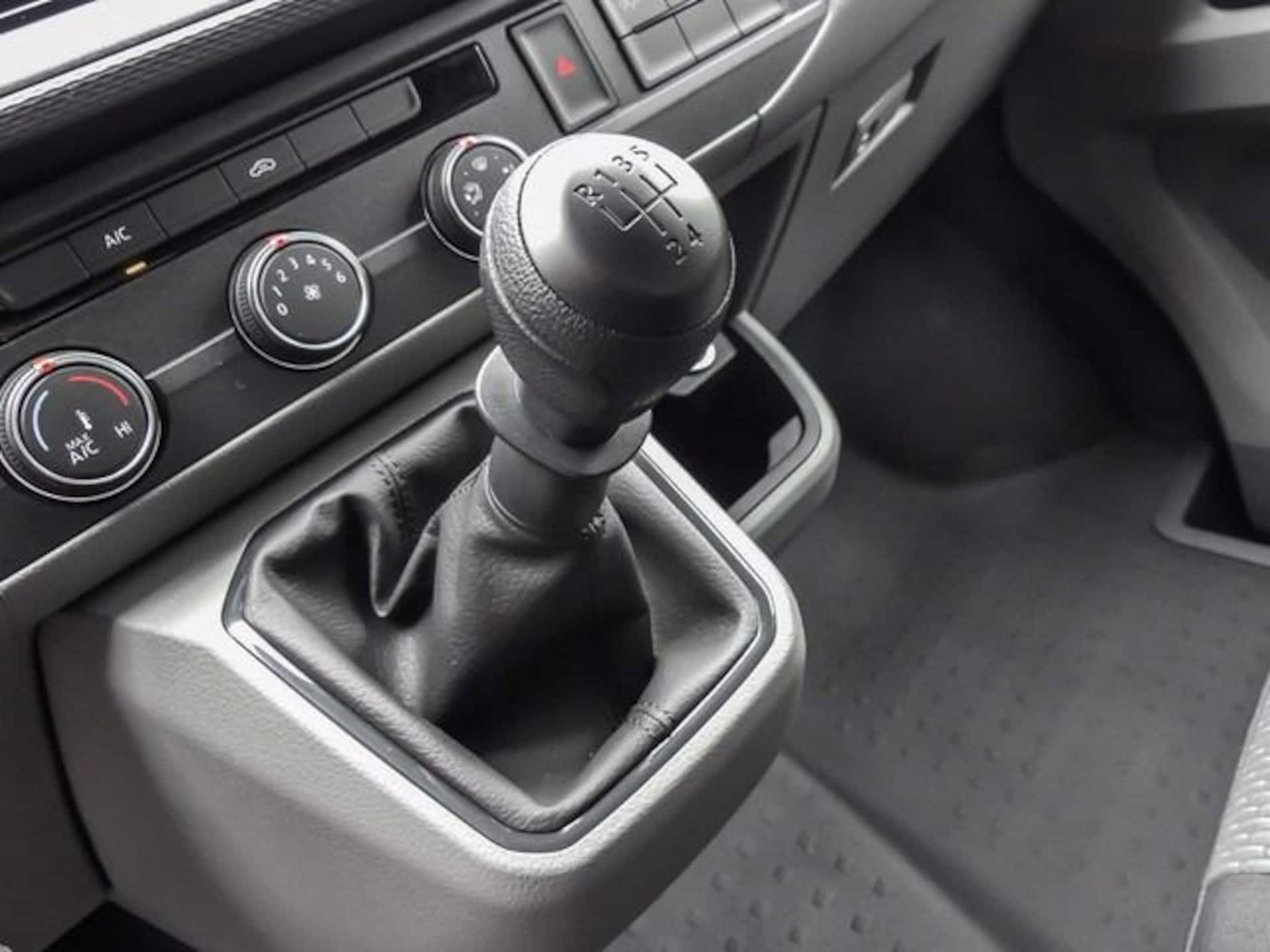 Volkswagen T6.1 Transporter Kasten kurzer Radstand