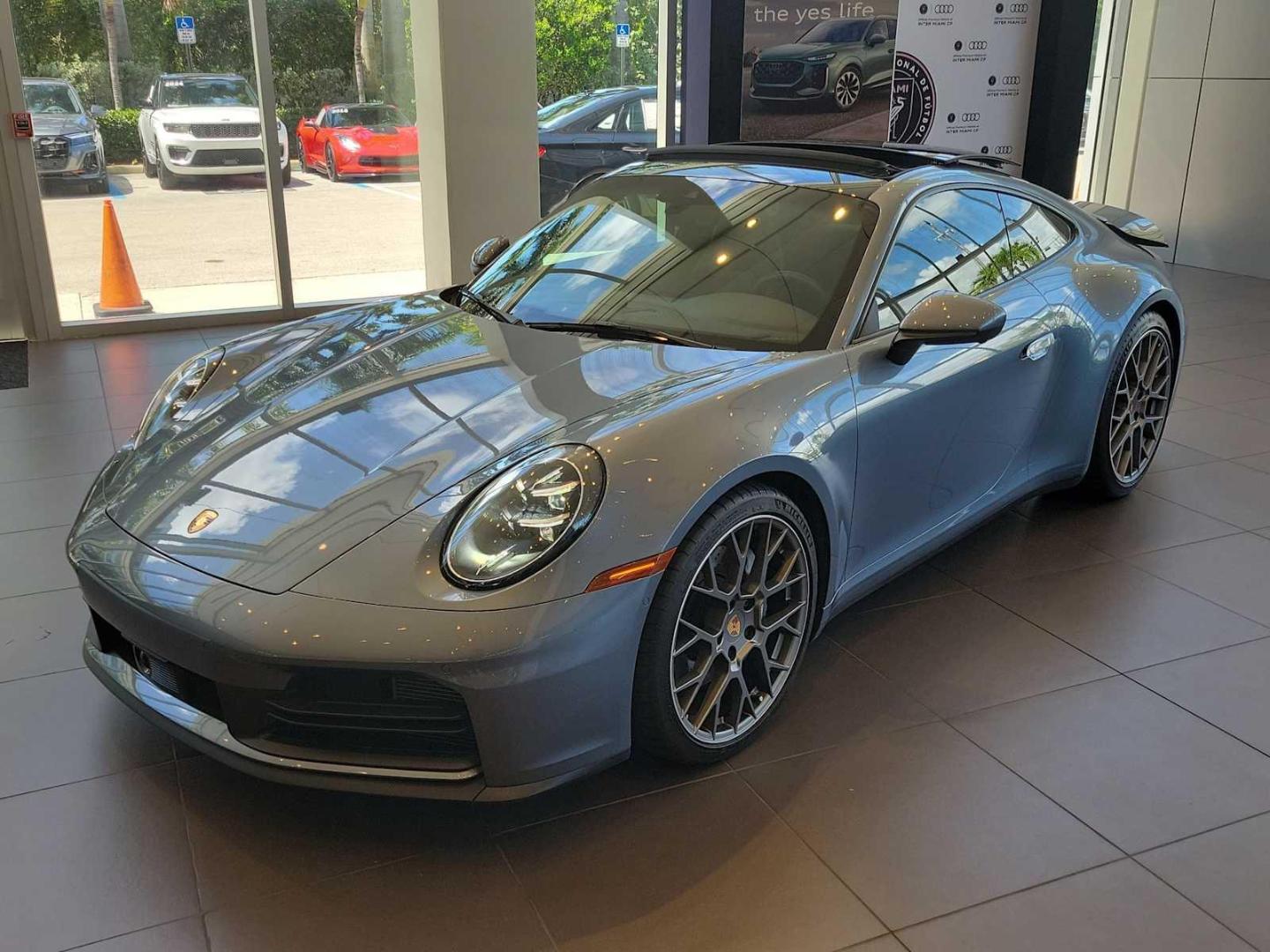 2025 Porsche 911's photo