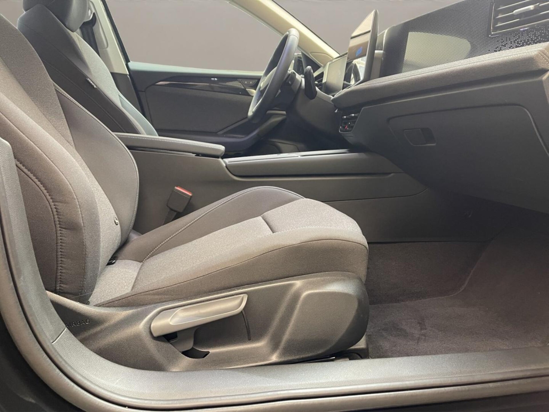 Volkswagen Passat Basis-Modell