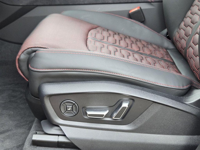 2026 Audi RS Q8 Base - Photo 28