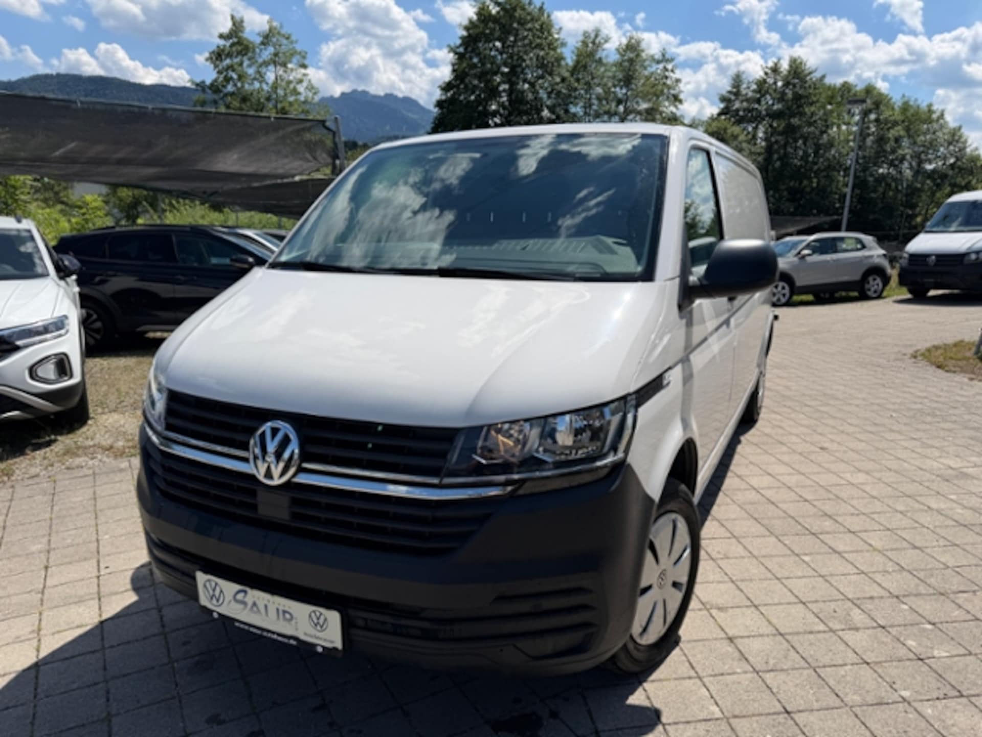 Volkswagen T6.1 Transporter Kasten langer Radstand