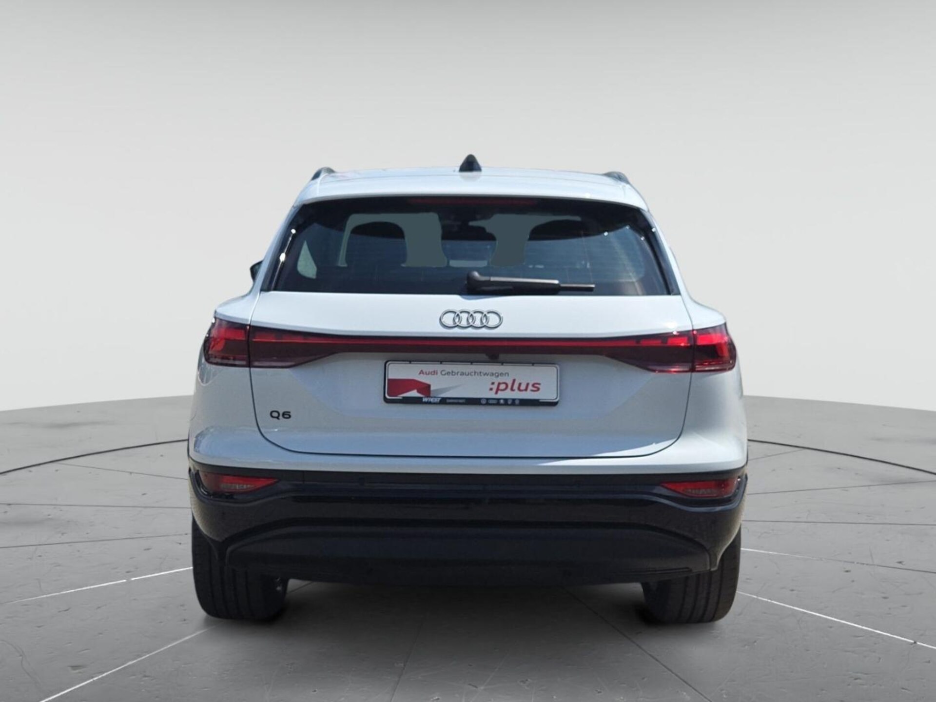 Audi Q6 SUV e-tron
