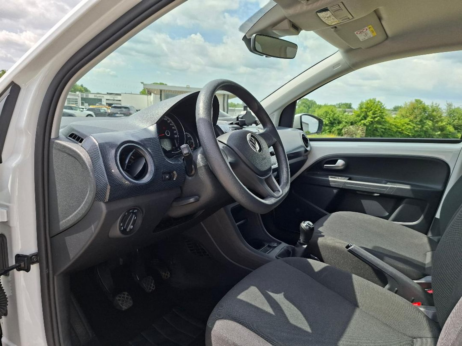 Volkswagen up!