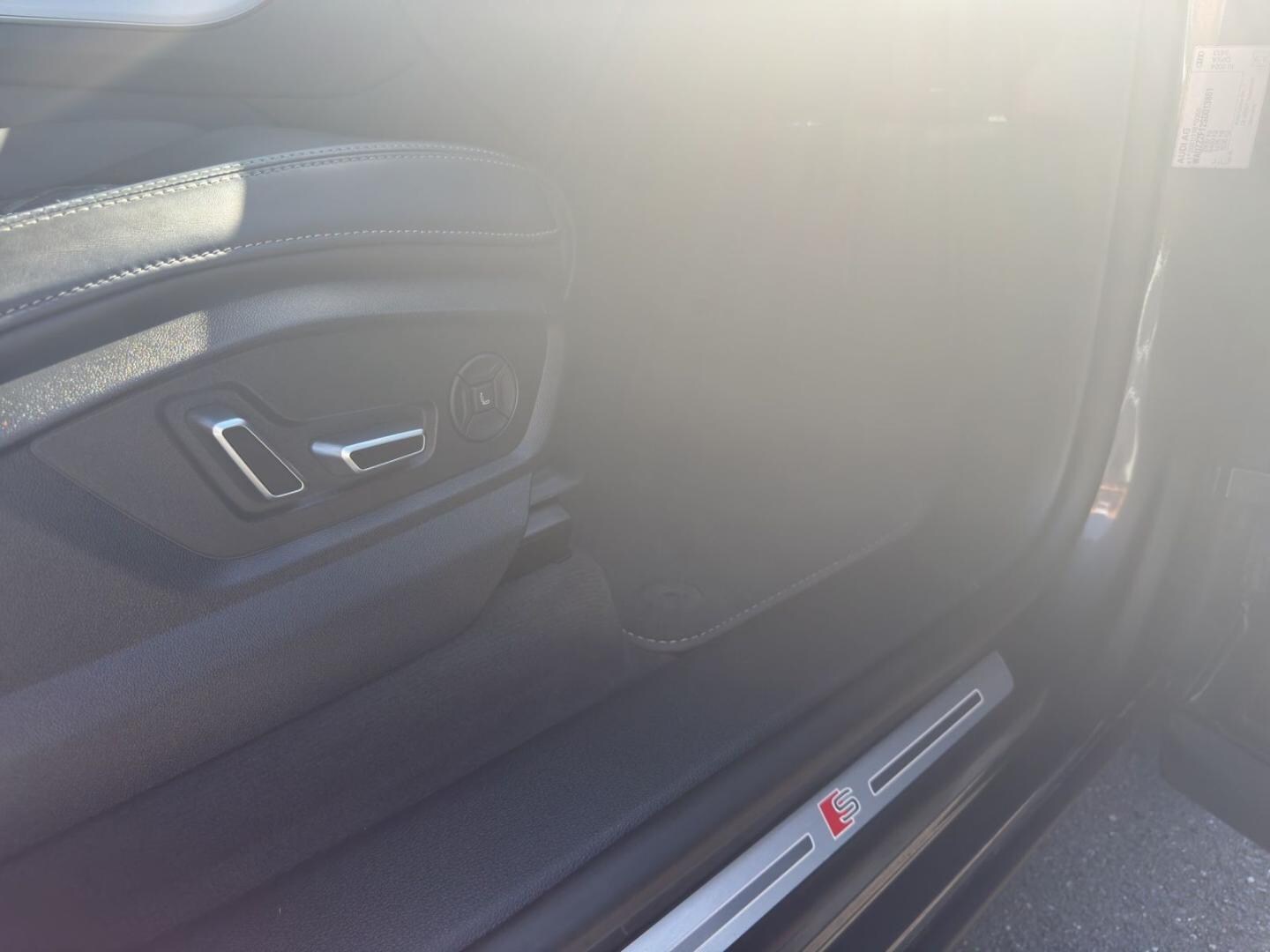 Bild über Audi Q8 SUV 50 TDI quattro tiptronic - für weitere Informationen kontaktieren Sie den Audi Partner