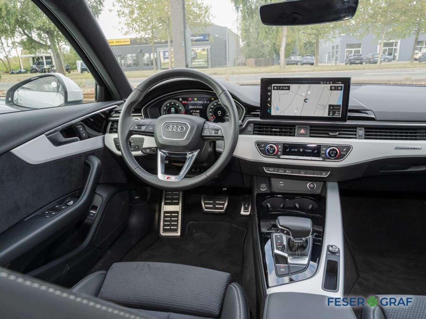 Bild über Audi A4 Avant S line 45 TFSI quattro S tronic - für weitere Informationen kontaktieren Sie den Audi Partner