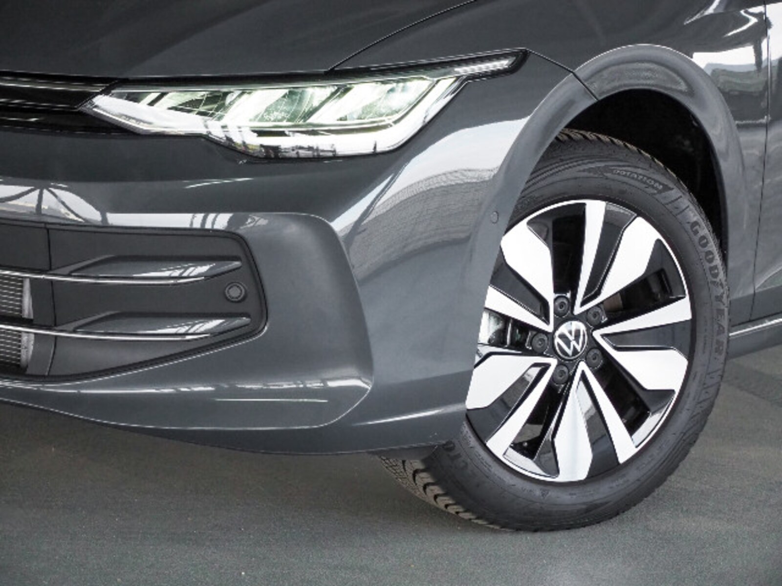 Volkswagen Golf Variant – Bild 4