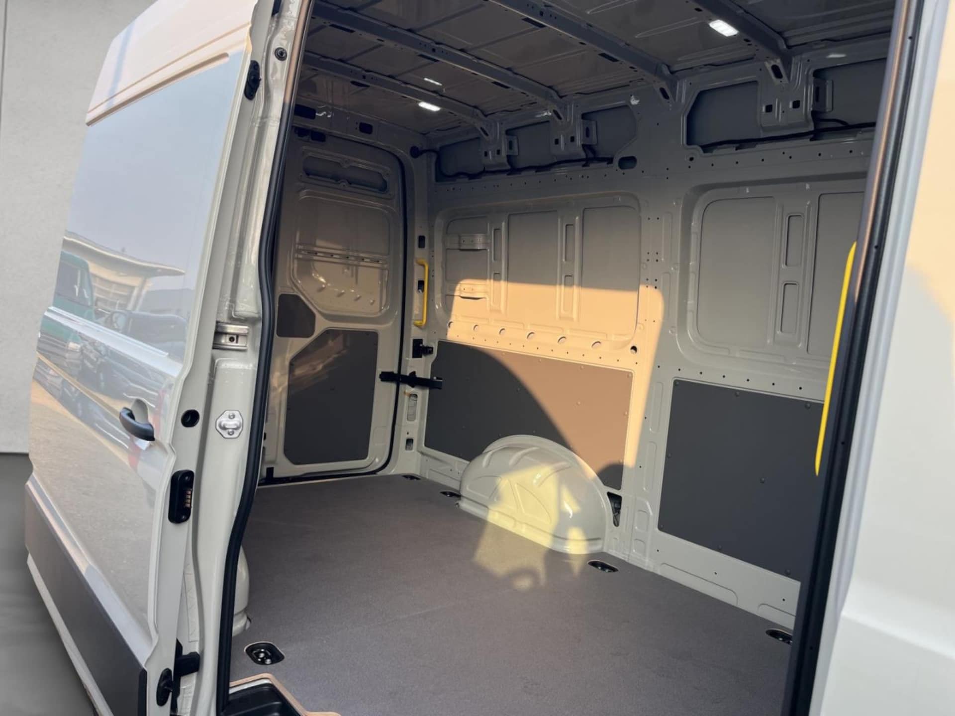 Volkswagen Crafter Kasten mittlerer Radstand