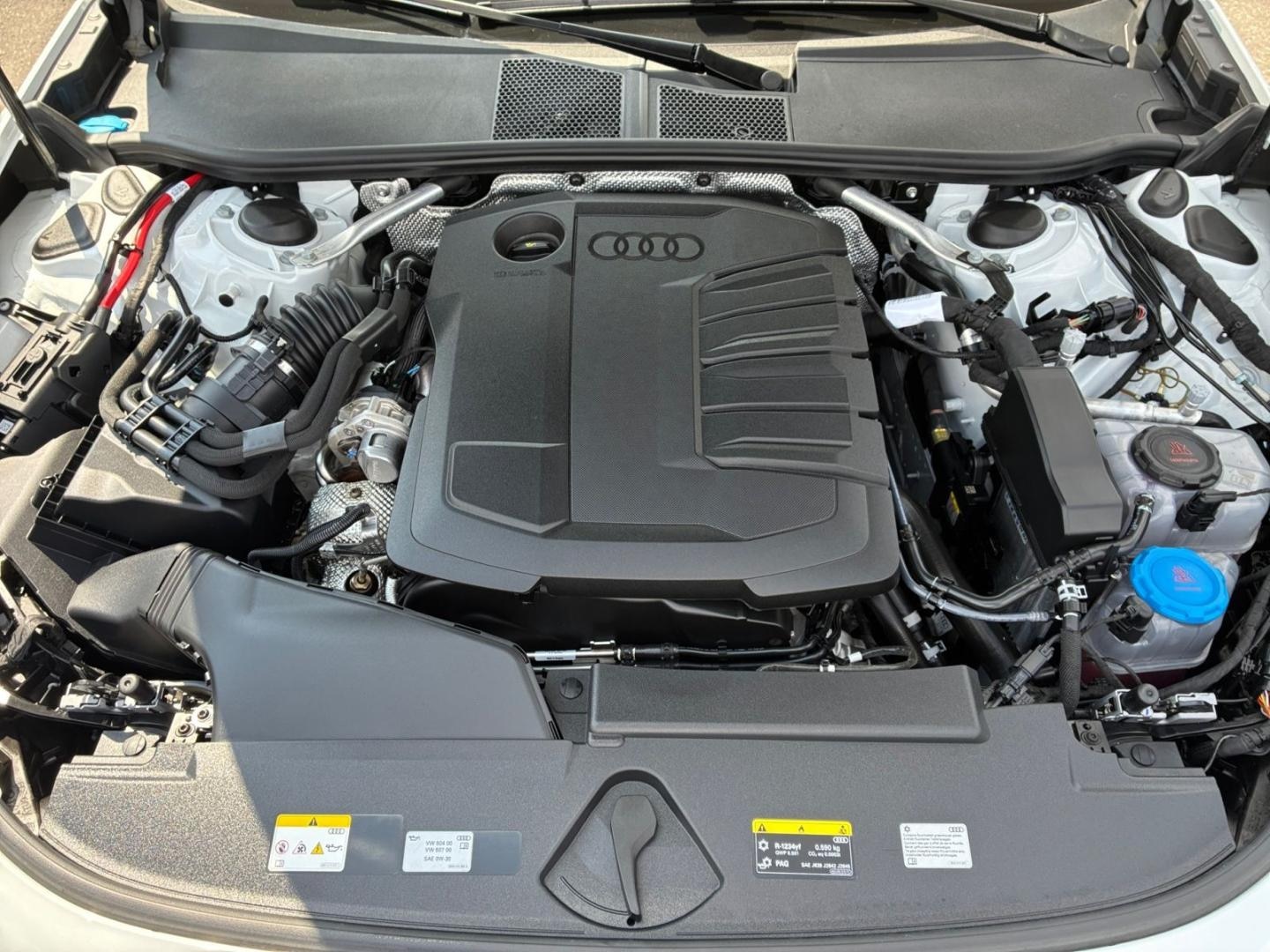 Bild über Audi A6 Avant TDI quattro 150 kW S tronic - für weitere Informationen kontaktieren Sie den Audi Partner