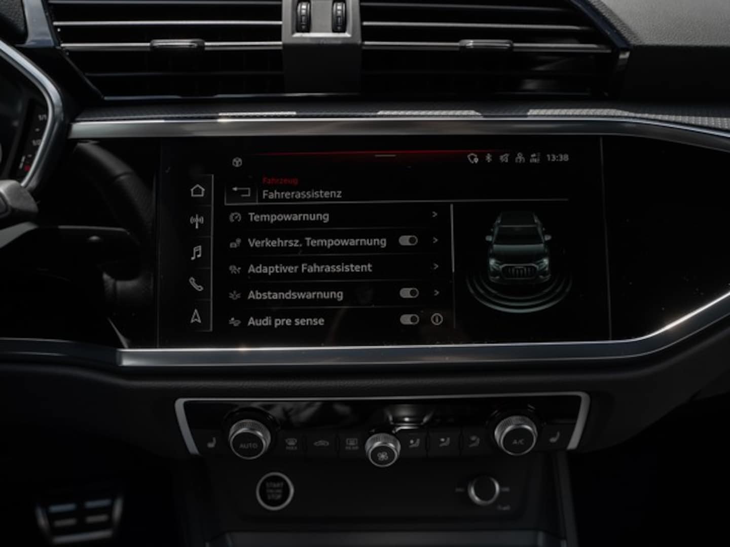 Bild über Audi Q3 S line 35 TFSI S tronic - für weitere Informationen kontaktieren Sie den Audi Partner