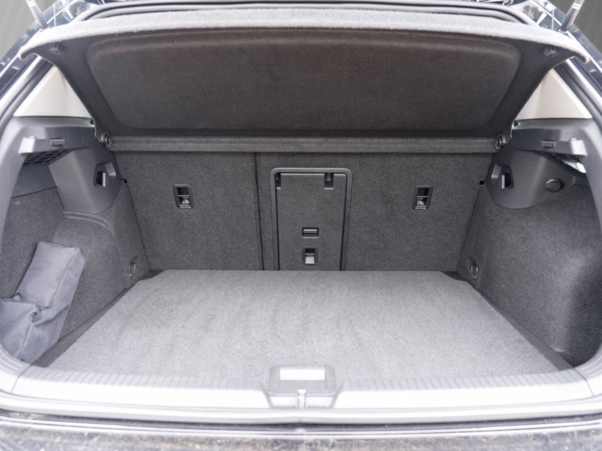Volkswagen Golf Active