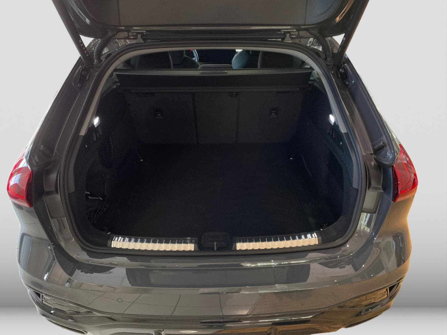 Bild über Audi A5 Avant TFSI 150 kW S tronic - für weitere Informationen kontaktieren Sie den Audi Partner