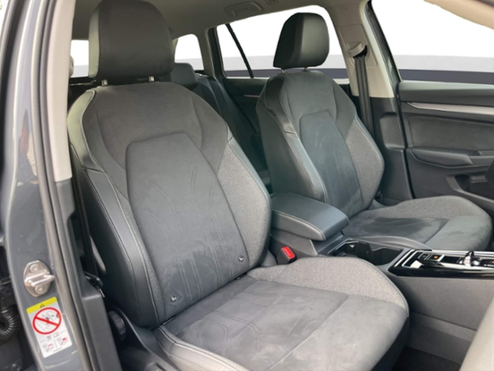 Volkswagen Golf Variant Style